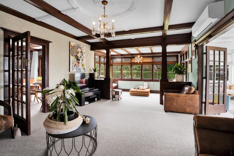 Photo of property in 34 Robe Street, New Plymouth, 4310