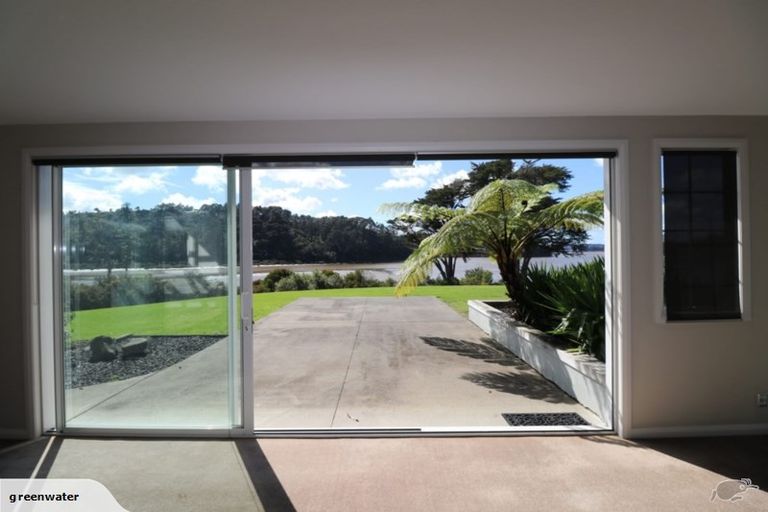 Photo of property in 107 Riverland Road, Kumeu, 0892