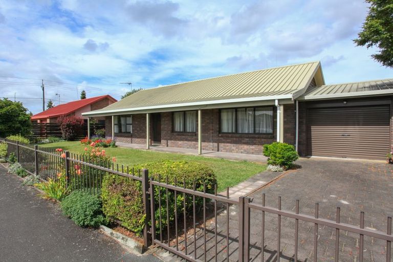 Photo of property in 114a Cook Street, Hamilton East, Hamilton, 3216