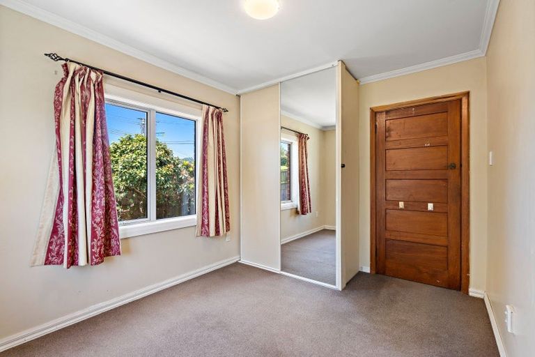 Photo of property in 1 Waldron Crescent, Green Island, Dunedin, 9018