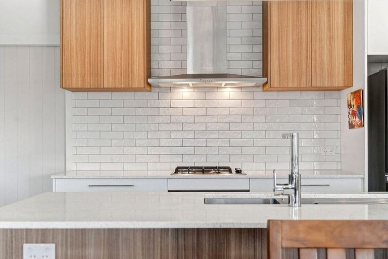 Photo of property in 23 Kereru Crescent, Wanaka, 9305