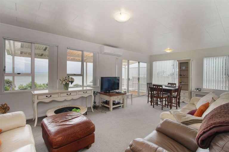 Photo of property in 23 Torkar Road, Clarks Beach, 2122