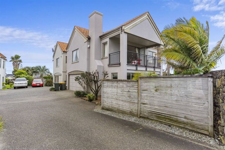 Photo of property in 1 Macleans Road, Bucklands Beach, Auckland, 2014