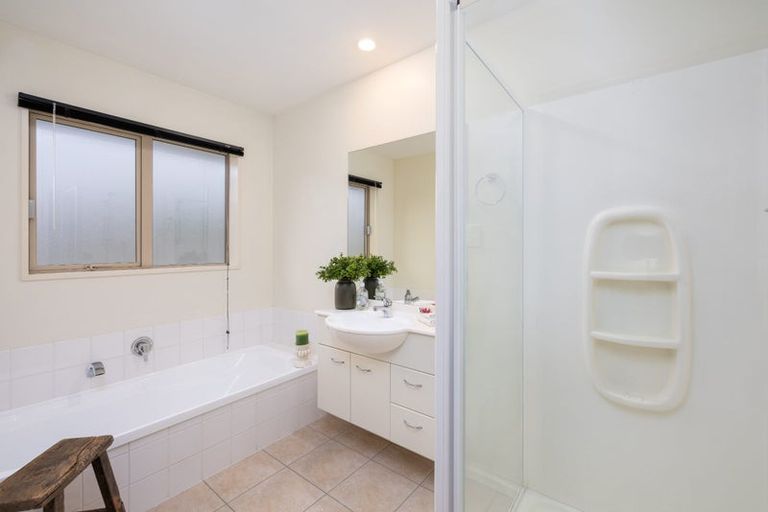 Photo of property in 6 Meeking Place, Aidanfield, Christchurch, 8025