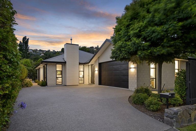 Photo of property in 9 Bowenvale Avenue, Cashmere, Christchurch, 8022