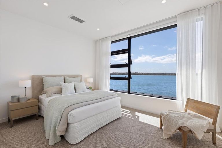 Photo of property in 17 Lansdowne Street, Bayswater, Auckland, 0622