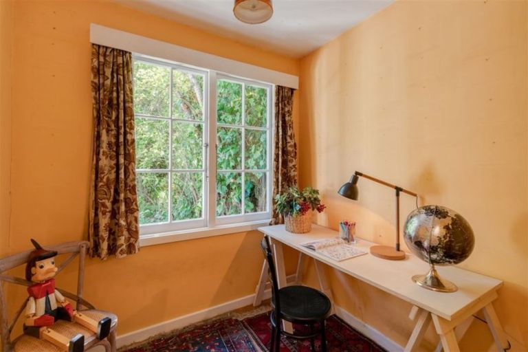 Photo of property in 27 Leinster Road, Merivale, Christchurch, 8014