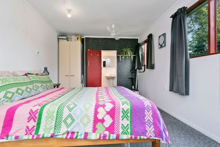 Photo of property in 12 Glover Street, Leamington, Cambridge, 3432