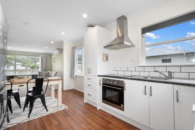 Photo of property in 42 Donnelley Drive, Wainuiomata, Lower Hutt, 5014