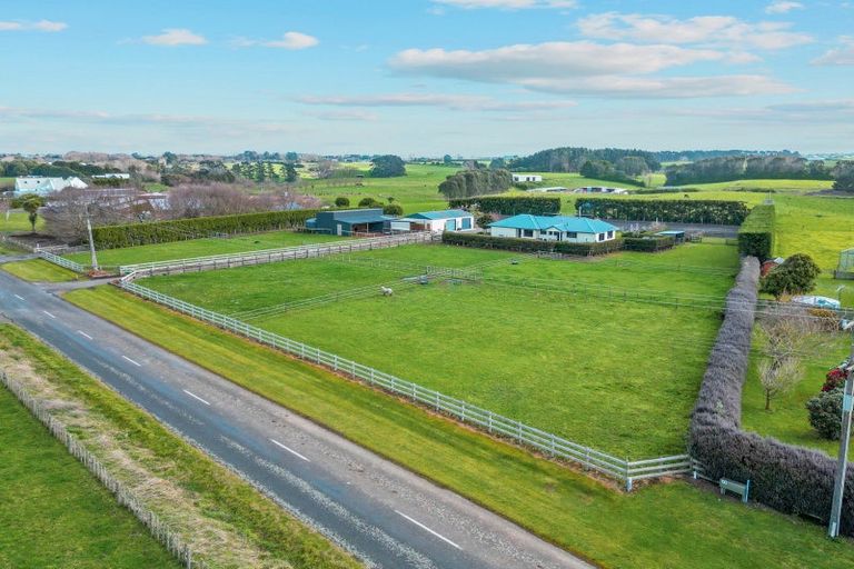 Photo of property in 295 Turuturu Road, Hawera, 4674