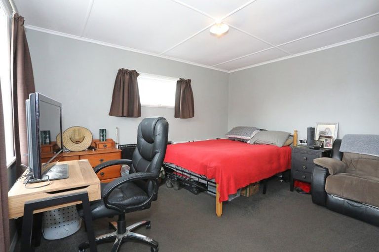 Photo of property in 12 Pharazyn Street, Feilding, 4702
