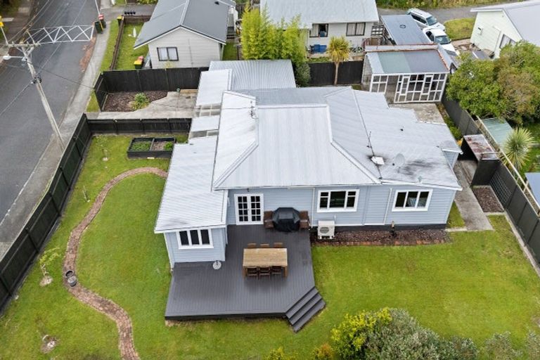 Photo of property in 5 Mason Street, Moera, Lower Hutt, 5010