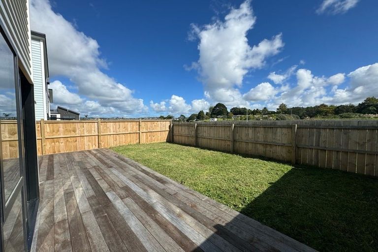 Photo of property in 29 Pilot Drive, Hobsonville, Auckland, 0616