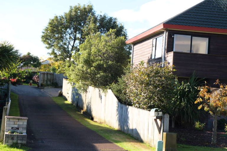 Photo of property in 9 Simon Owen Place, Golflands, Auckland, 2013