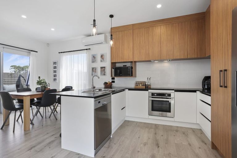 Photo of property in 34 Berba Lane, Westgate, Auckland, 0814