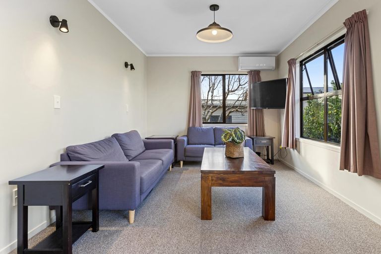 Photo of property in 20 James Street, Raglan, 3225