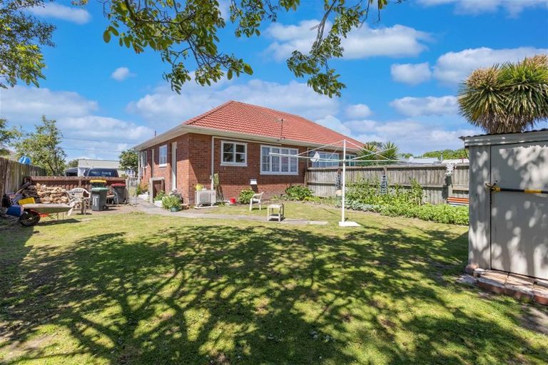 Photo of property in 11 Jollie Street, Linwood, Christchurch, 8062