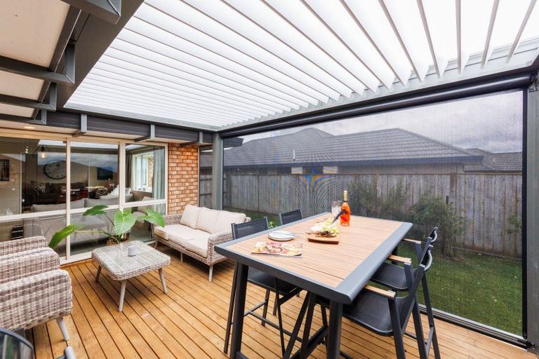 Photo of property in 163 Pacific Drive, Fitzherbert, Palmerston North, 4410