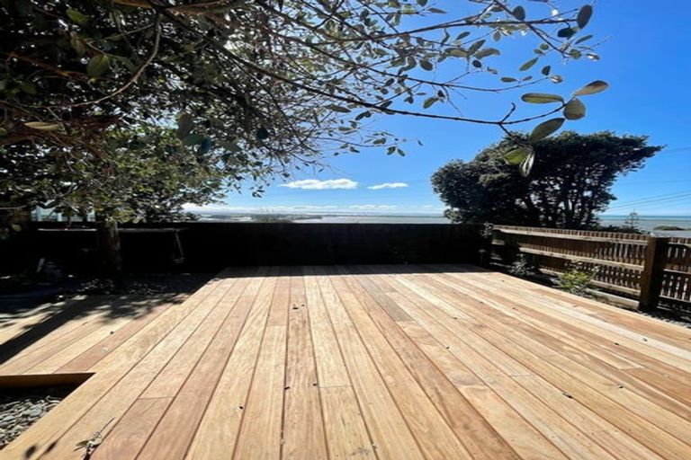 Photo of property in 49 Marama Crescent, Mount Pleasant, Christchurch, 8081