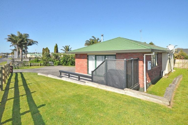 Photo of property in 34 Constable Road, Waiuku, 2123