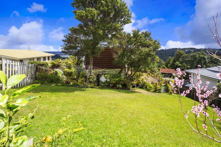 Photo of property in 18 Pemberton Avenue, Bayview, Auckland, 0629