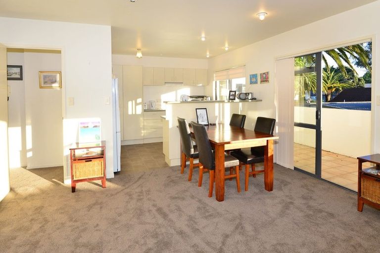 Photo of property in 7c Puriri Avenue, Orewa, 0931
