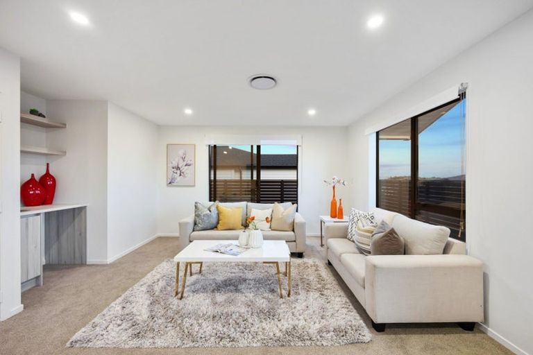 Photo of property in 7 Hanikura Street, Long Bay, Auckland, 0630