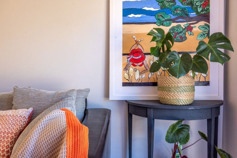 Photo of property in 5 Korora Road, Oneroa, Waiheke Island, 1081