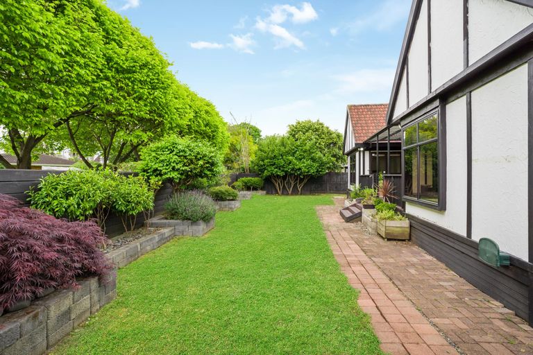 Photo of property in 6 Carnoustie Drive, Wattle Downs, Auckland, 2103