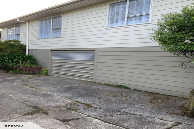 Photo of property in 19 Keegan Drive, Massey, Auckland, 0614