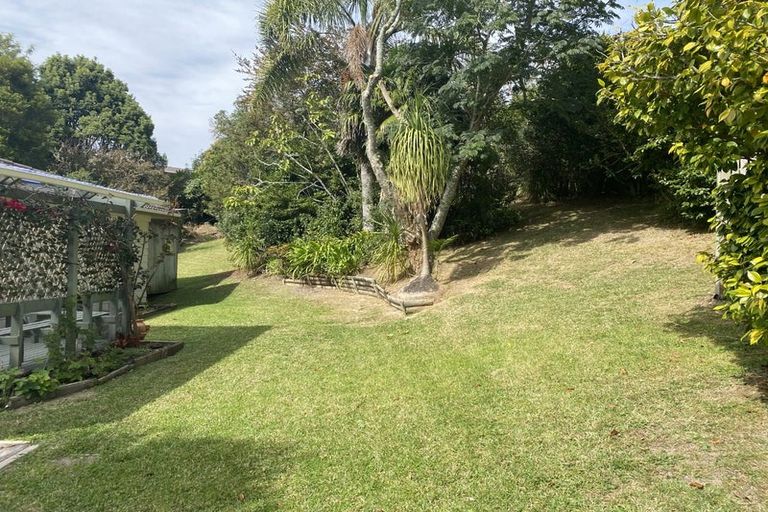 Photo of property in 15 Finchley Road, Torbay, Auckland, 0632