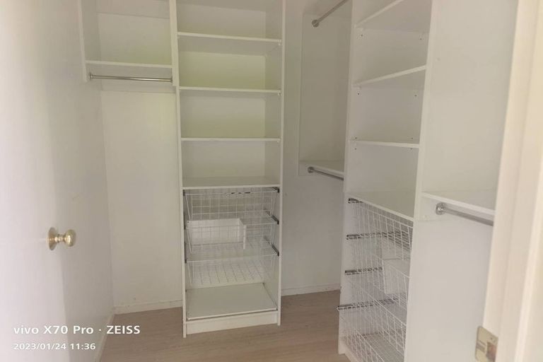 Photo of property in 37 Pitt Road, Runciman, Drury, 2578