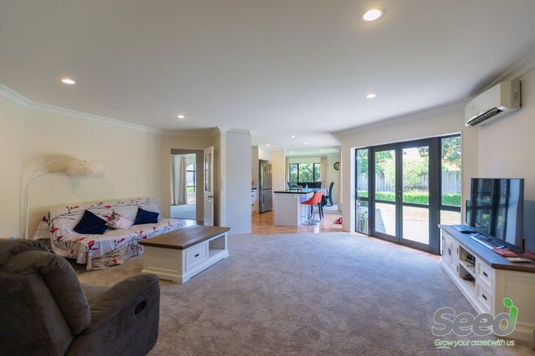 Photo of property in 12 Merlot Place, Rototuna, Hamilton, 3210