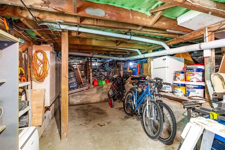 Photo of property in 136 Western Hills Drive, Kensington, Whangarei, 0112