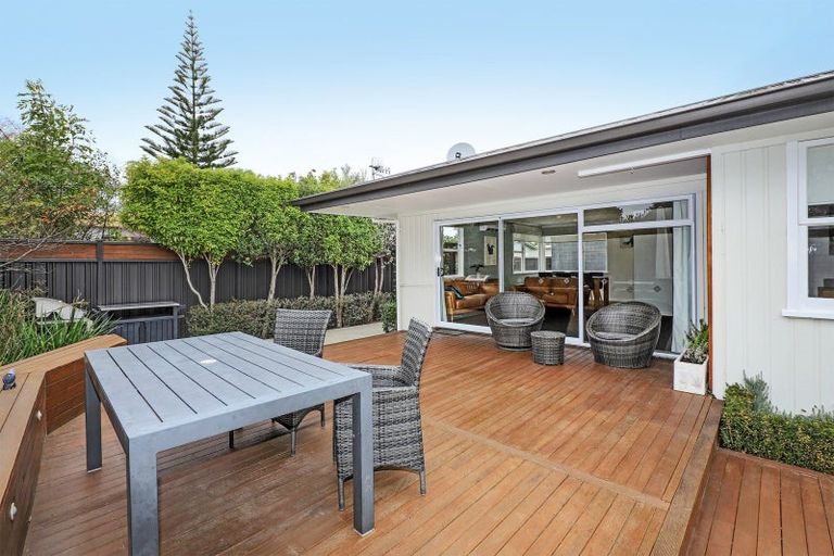 Photo of property in 33a Hammond Road, Taradale, Napier, 4112