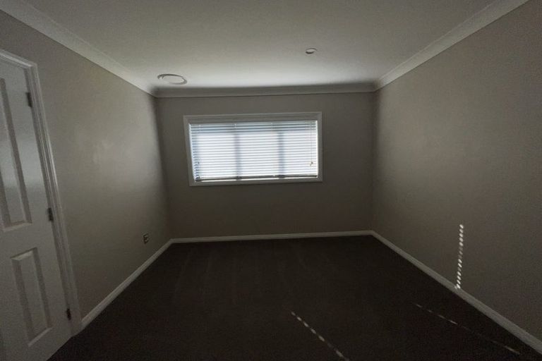 Photo of property in 2 Bellbird Rise, Murrays Bay, Auckland, 0630