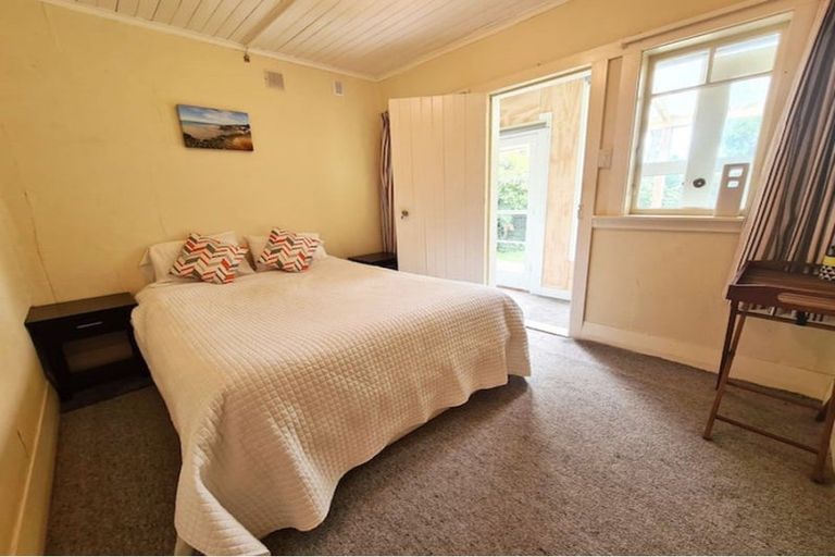 Photo of property in 18 Violet Street, Riverton/aparima, Riverton, 9822