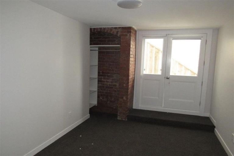 Photo of property in 67 Hawker Street, Mount Victoria, Wellington, 6011