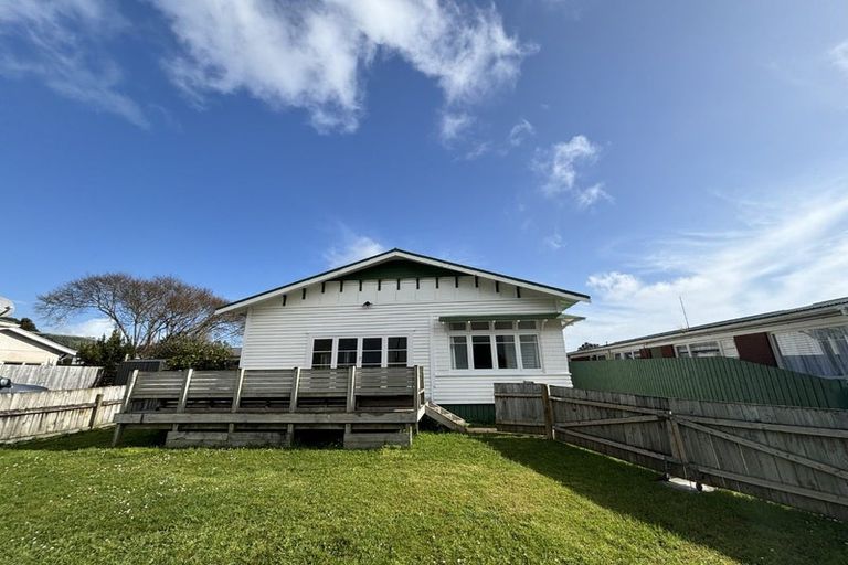 Photo of property in 66 Helvetia Road, Pukekohe, 2120