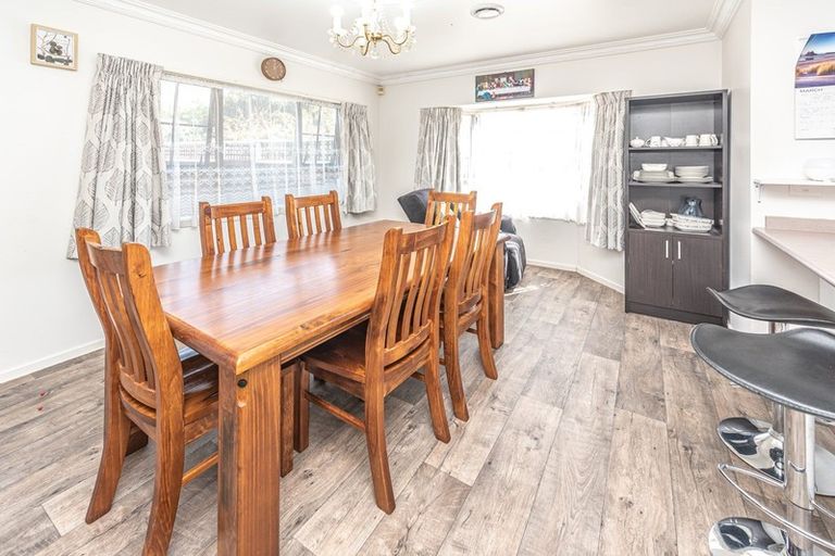 Photo of property in 2 Saint Helens Place, Tawhero, Whanganui, 4501