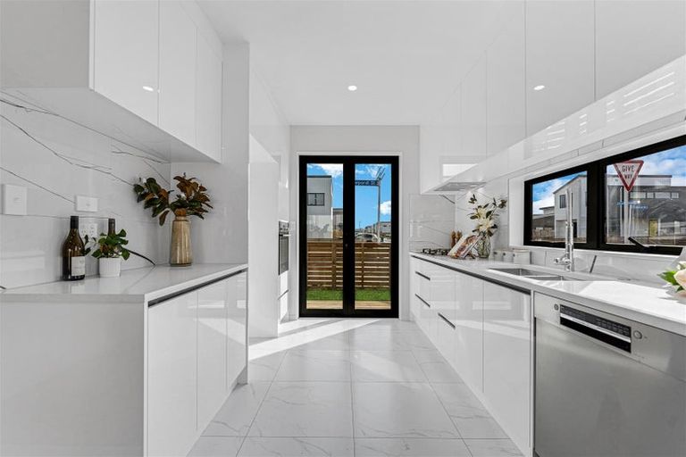 Photo of property in 20 Corporal Street, Papakura, 2110