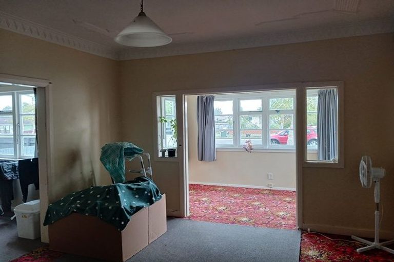 Photo of property in 76 Church Street, Awapuni, Palmerston North, 4412
