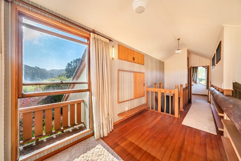 Photo of property in 8 Ahoroa Road, Judgeford, Porirua, 5381