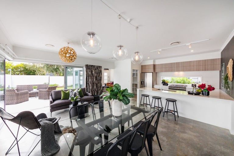 Photo of property in 1 Montgomery Terrace, Hokowhitu, Palmerston North, 4410