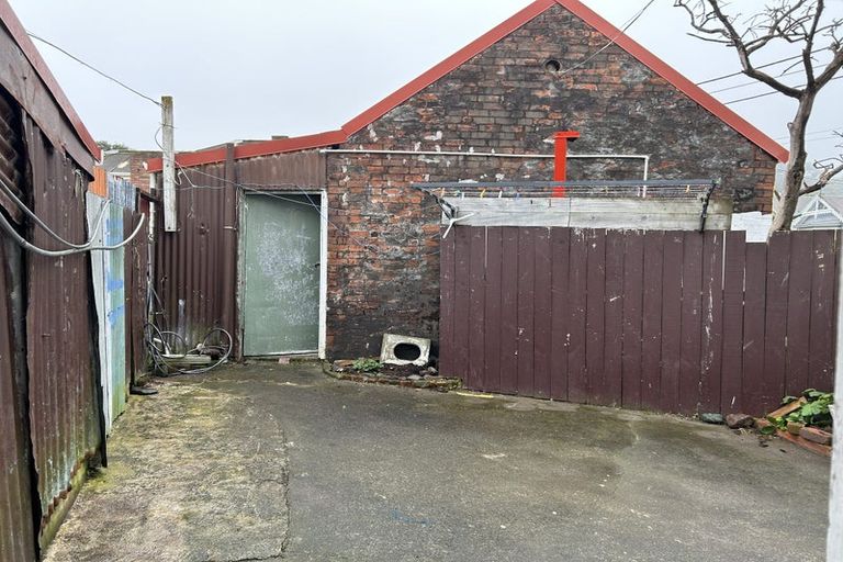 Photo of property in 205 Rintoul Street, Berhampore, Wellington, 6023