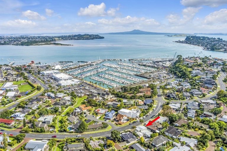 Photo of property in 9 Argo Drive, Half Moon Bay, Auckland, 2012