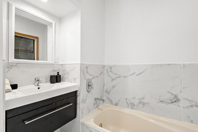 Photo of property in 6 Matai Terrace, Eastbourne, Lower Hutt, 5013