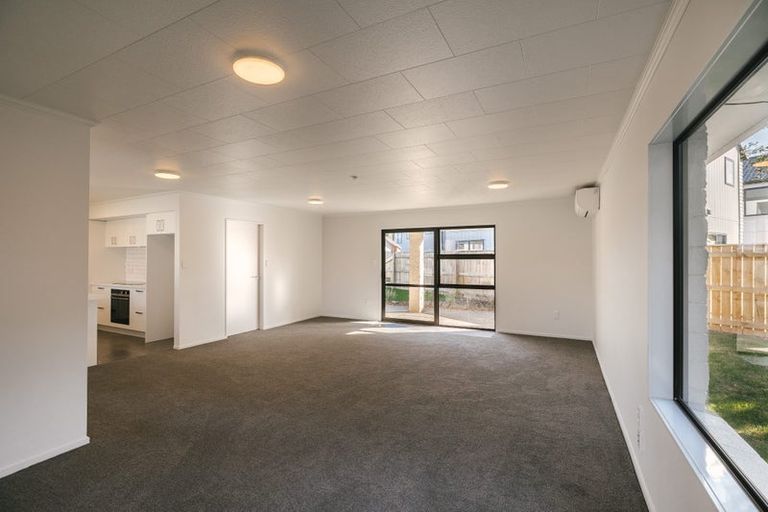 Photo of property in 2 Cypress Way, Levin, 5510