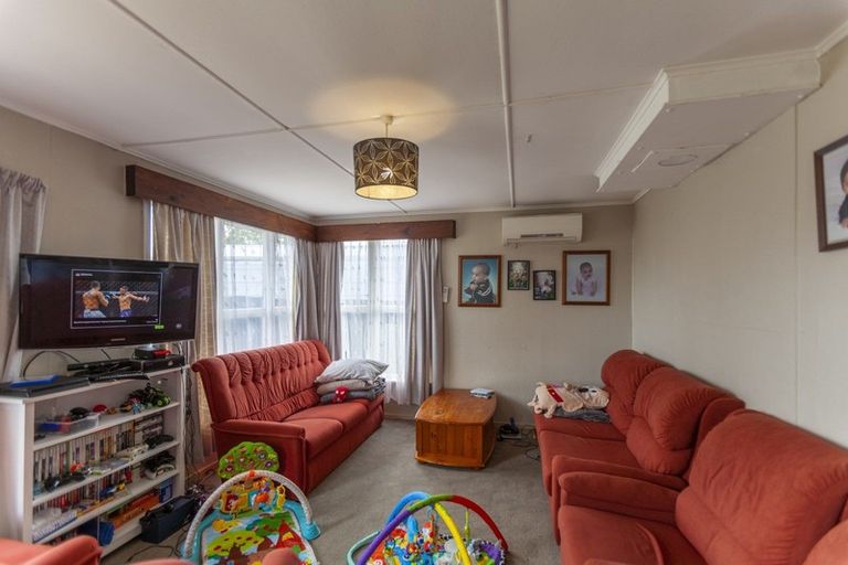 Photo of property in 19 Mason Avenue, Maraenui, Napier, 4110