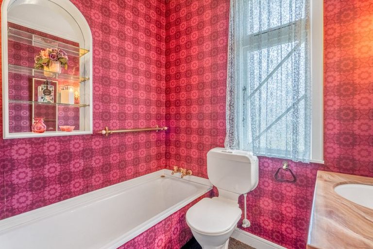 Photo of property in 2 Castle Street, Riverton/aparima, Riverton, 9822